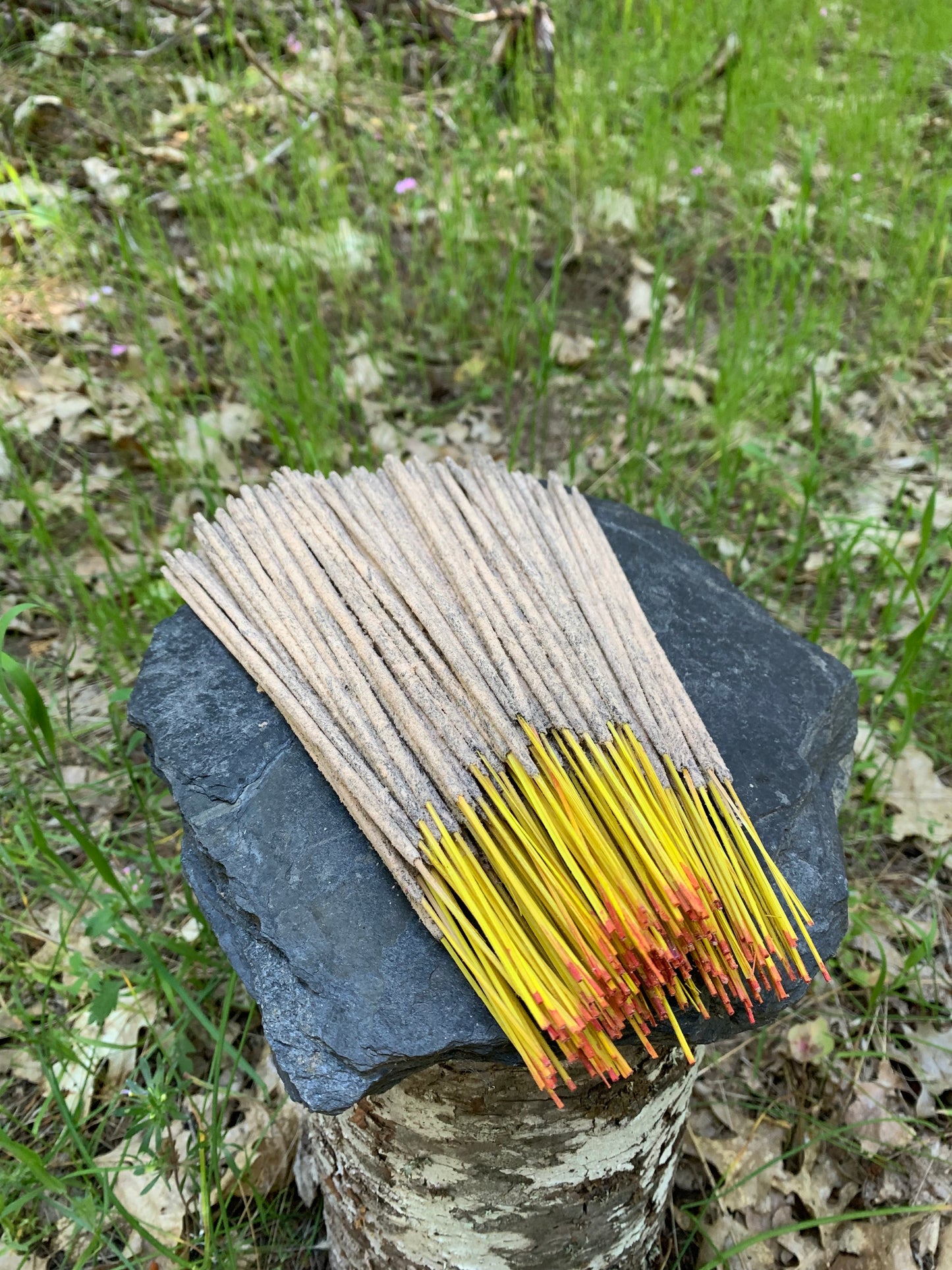 Meena Sai Amber Flora Bathi Incense