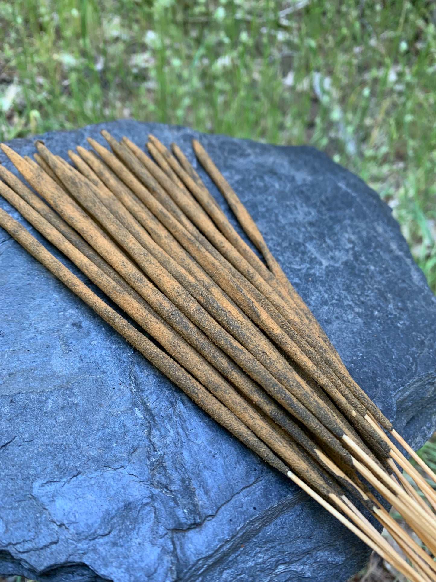 White Lotus Oudh Saffron Incense Sticks