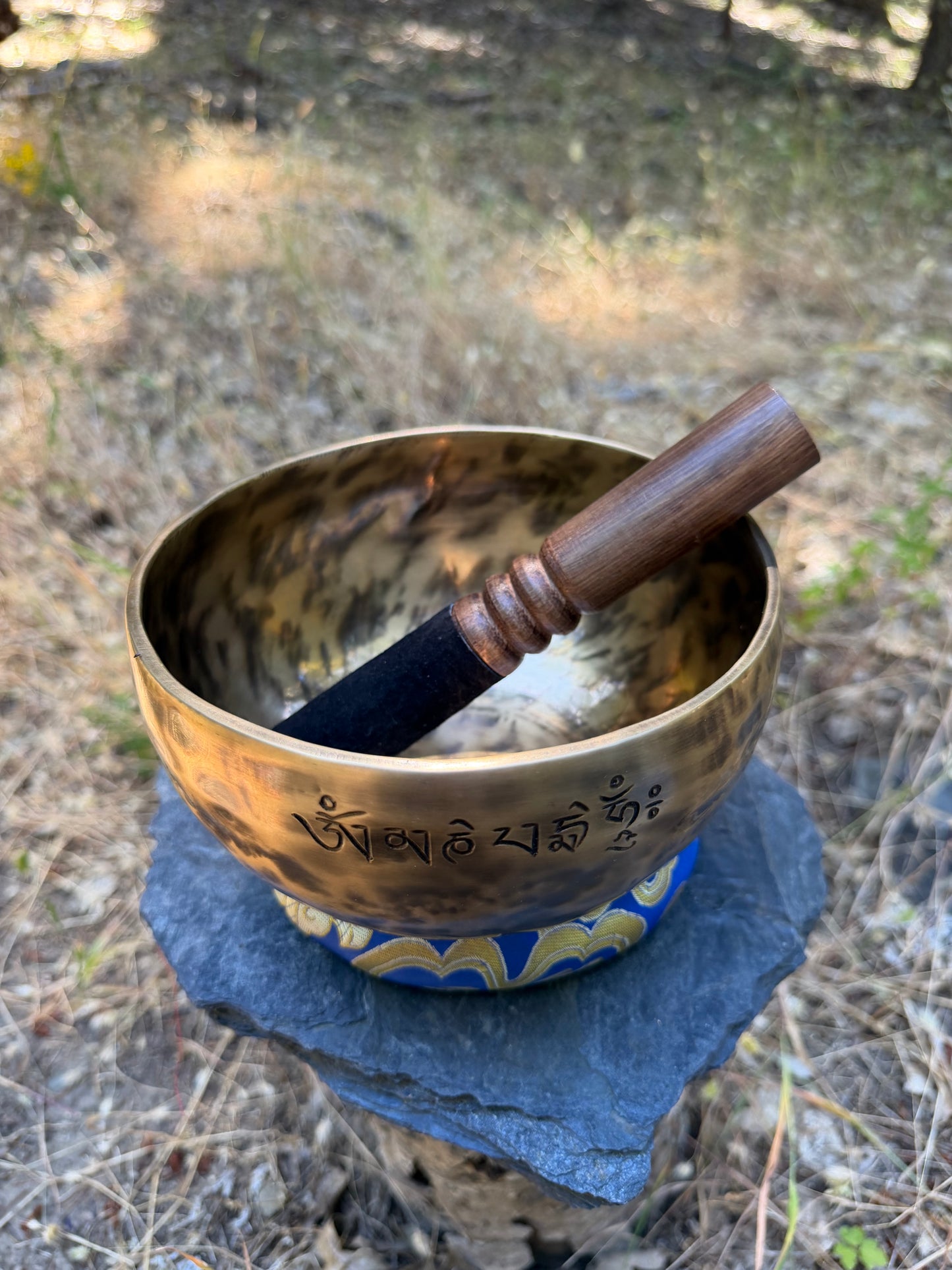 Hand-hammered Tibetan singing bowl handmade in Nepal