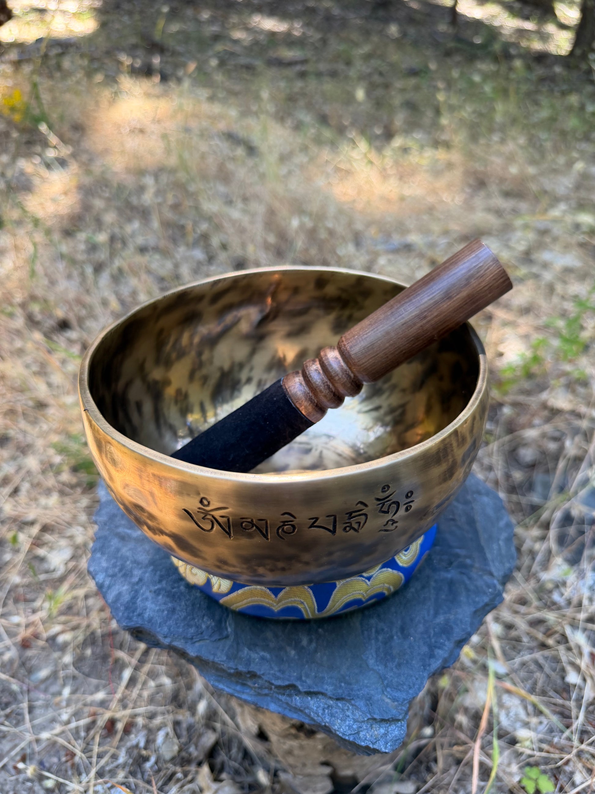 Hand-hammered Tibetan singing bowl handmade in Nepal