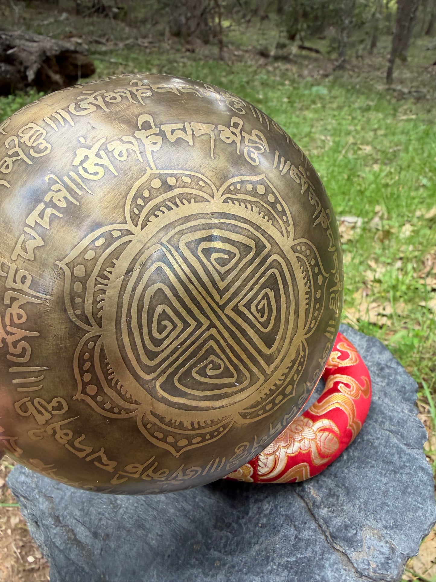 Tibetan Lotus Flower | Authentic Himalayan Singing Bowl
