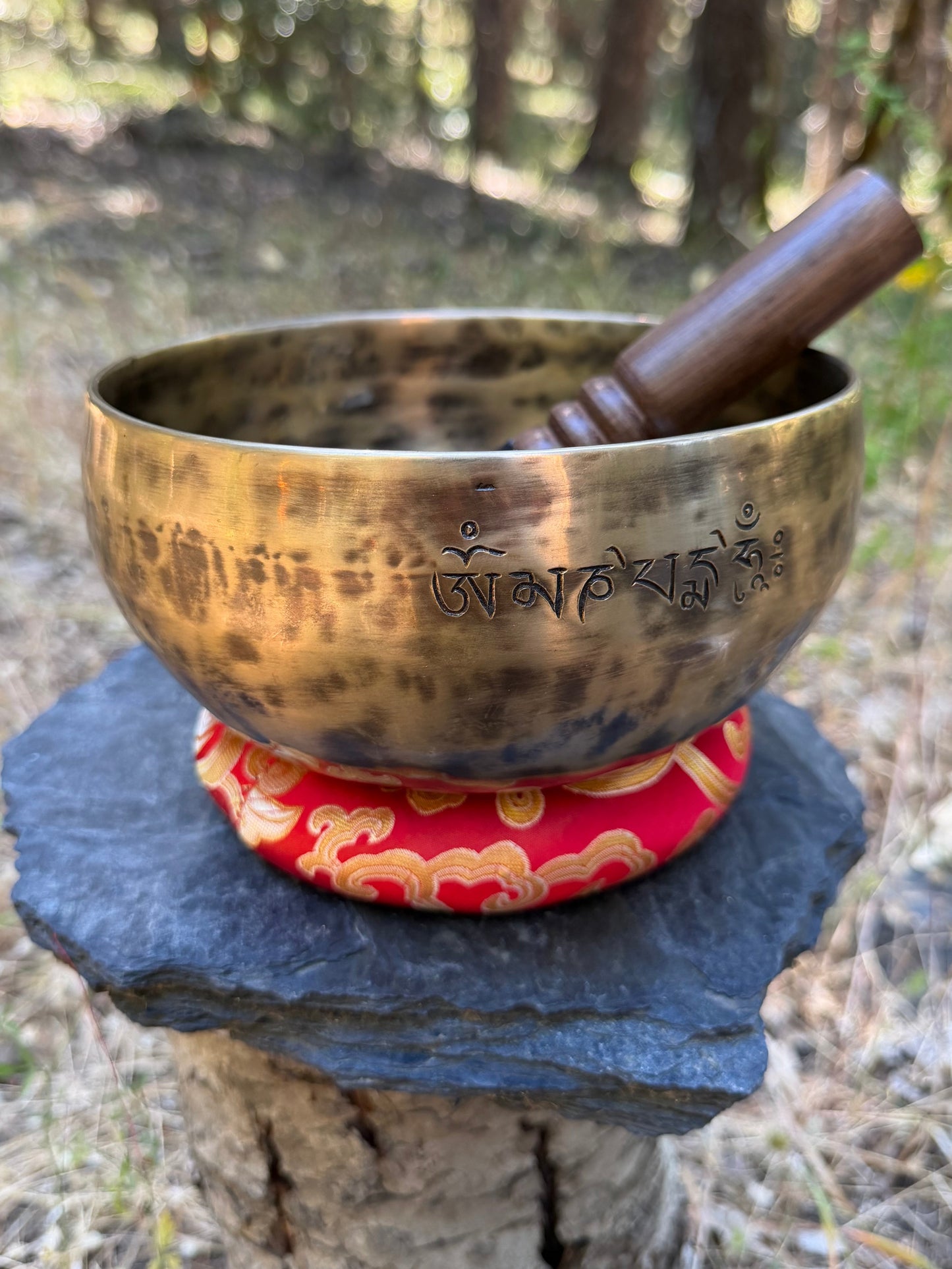 Authentic Himalayan singing bowl from Kathmandu Valley