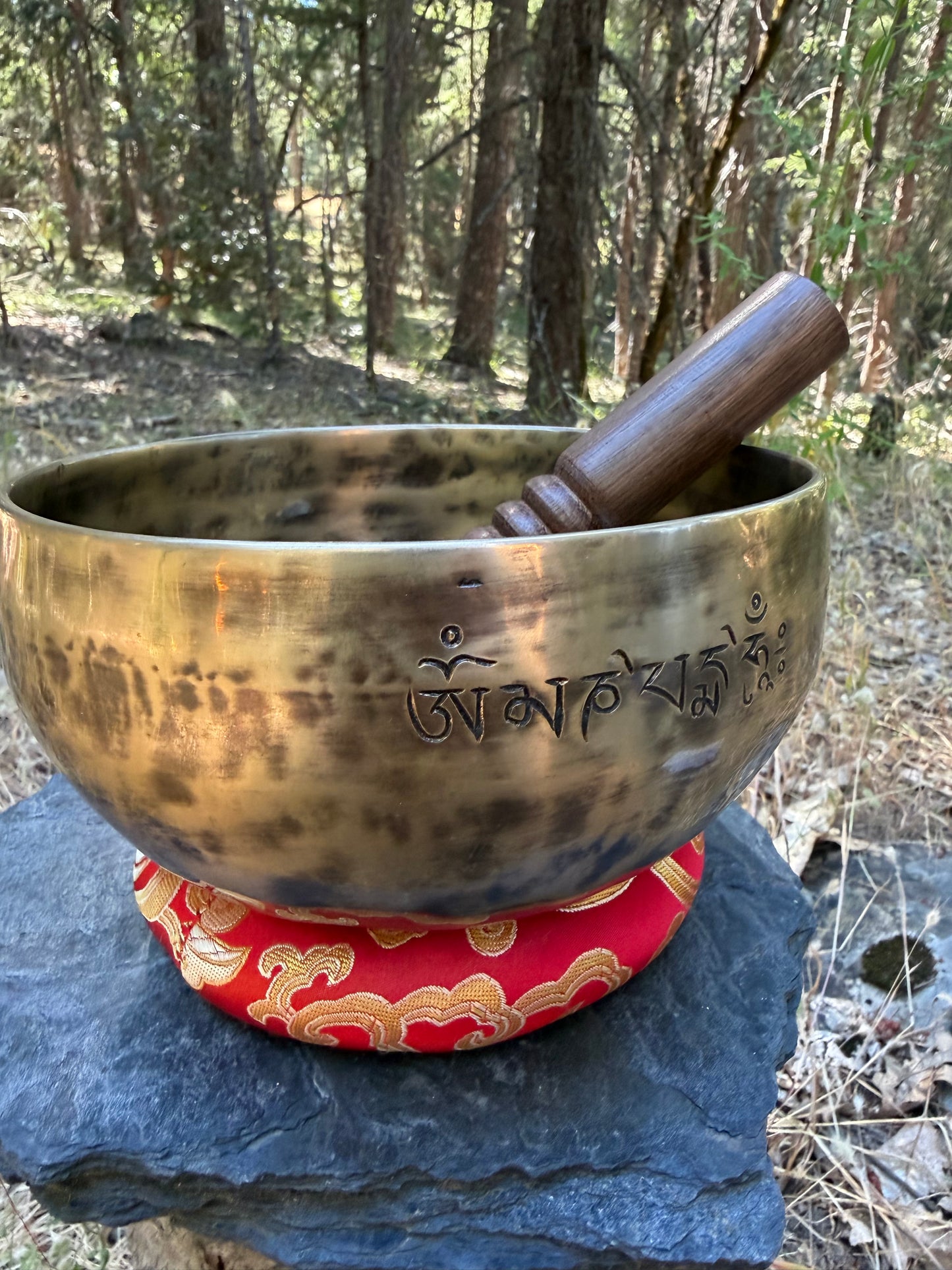 Authentic Himalayan singing bowl from Kathmandu Valley