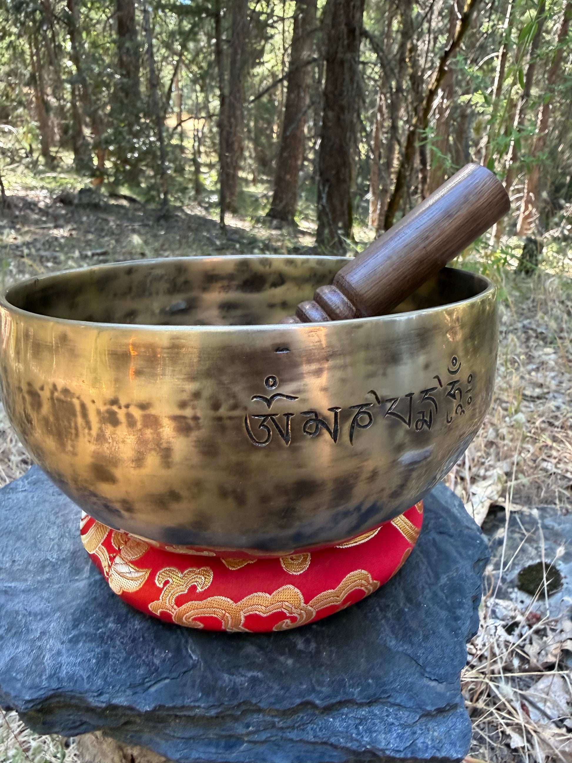 Authentic Himalayan singing bowl from Kathmandu Valley
