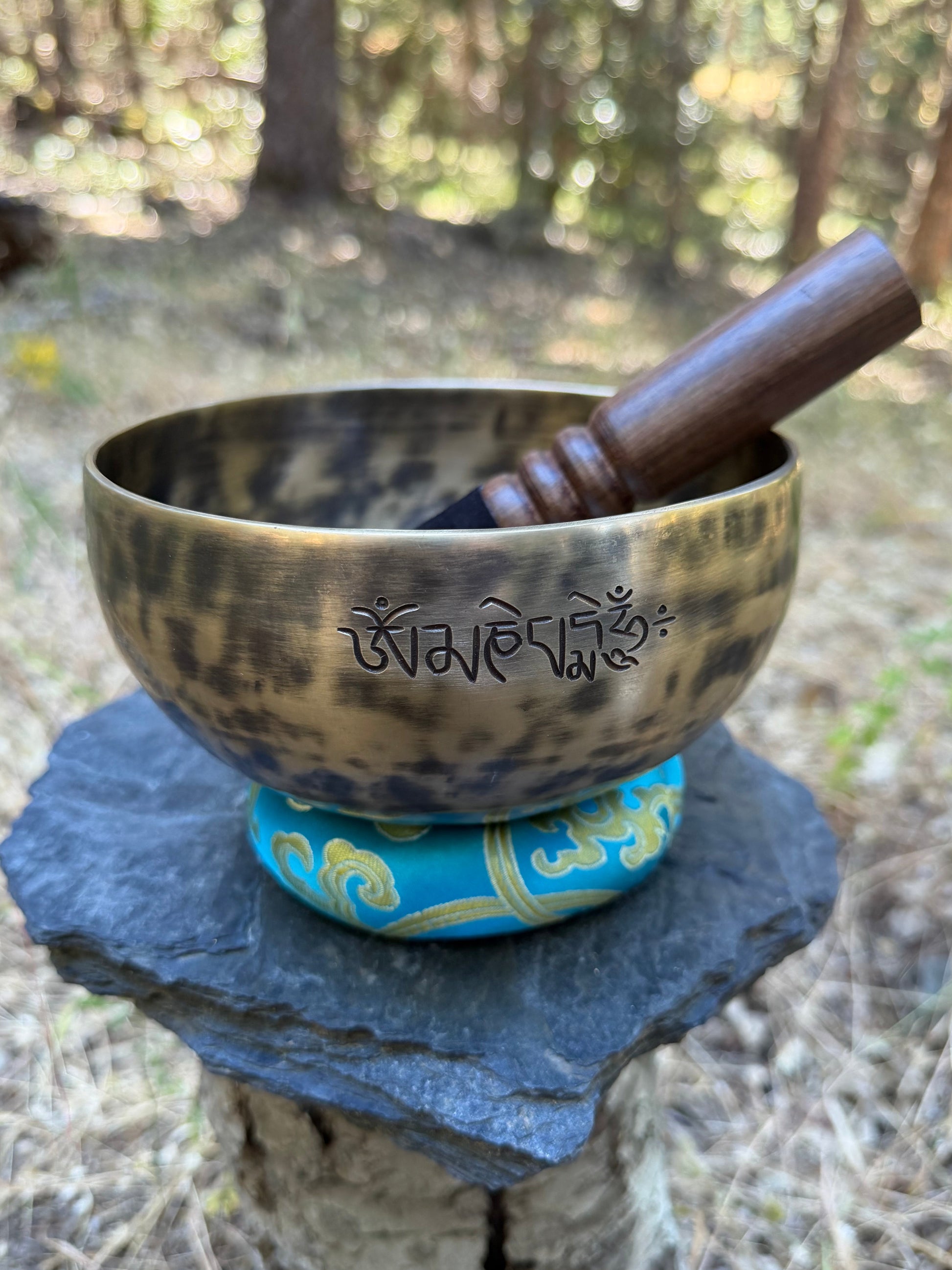 Hand-hammered seven-metal Tibetan singing bowl