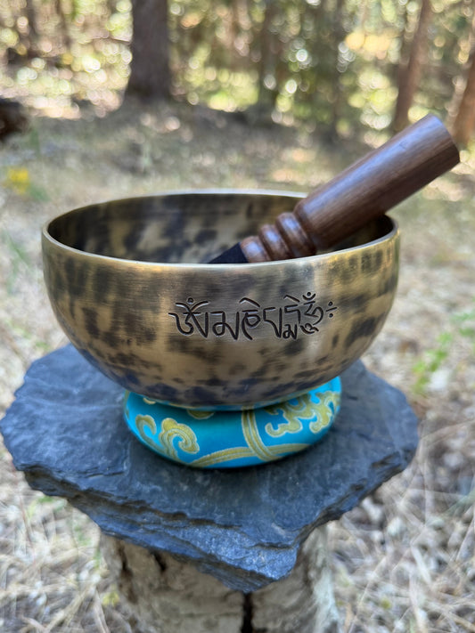 Hand-hammered seven-metal Tibetan singing bowl