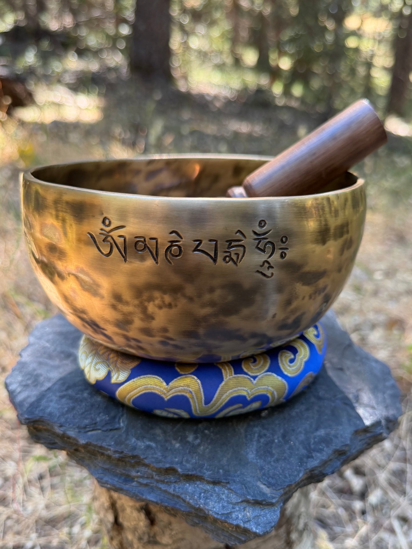 Hand-hammered Tibetan singing bowl handmade in Nepal