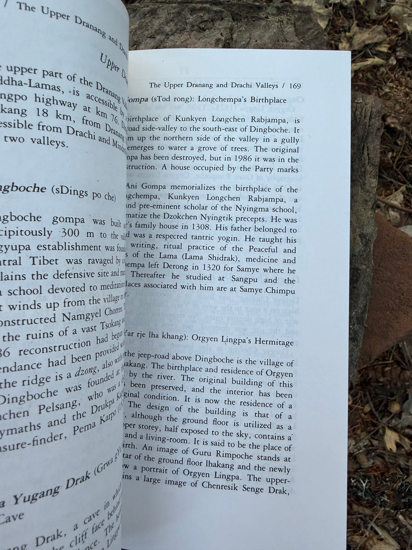 The Power Place of Central Tibet - The Pilgrim’s Guide | Vintage Book