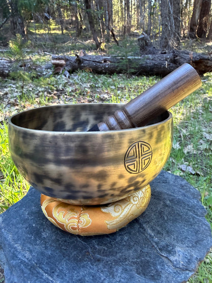 Full Moon Singing Bowl - Handmade in Nepal - Authentic Himalayan Sound Bowl